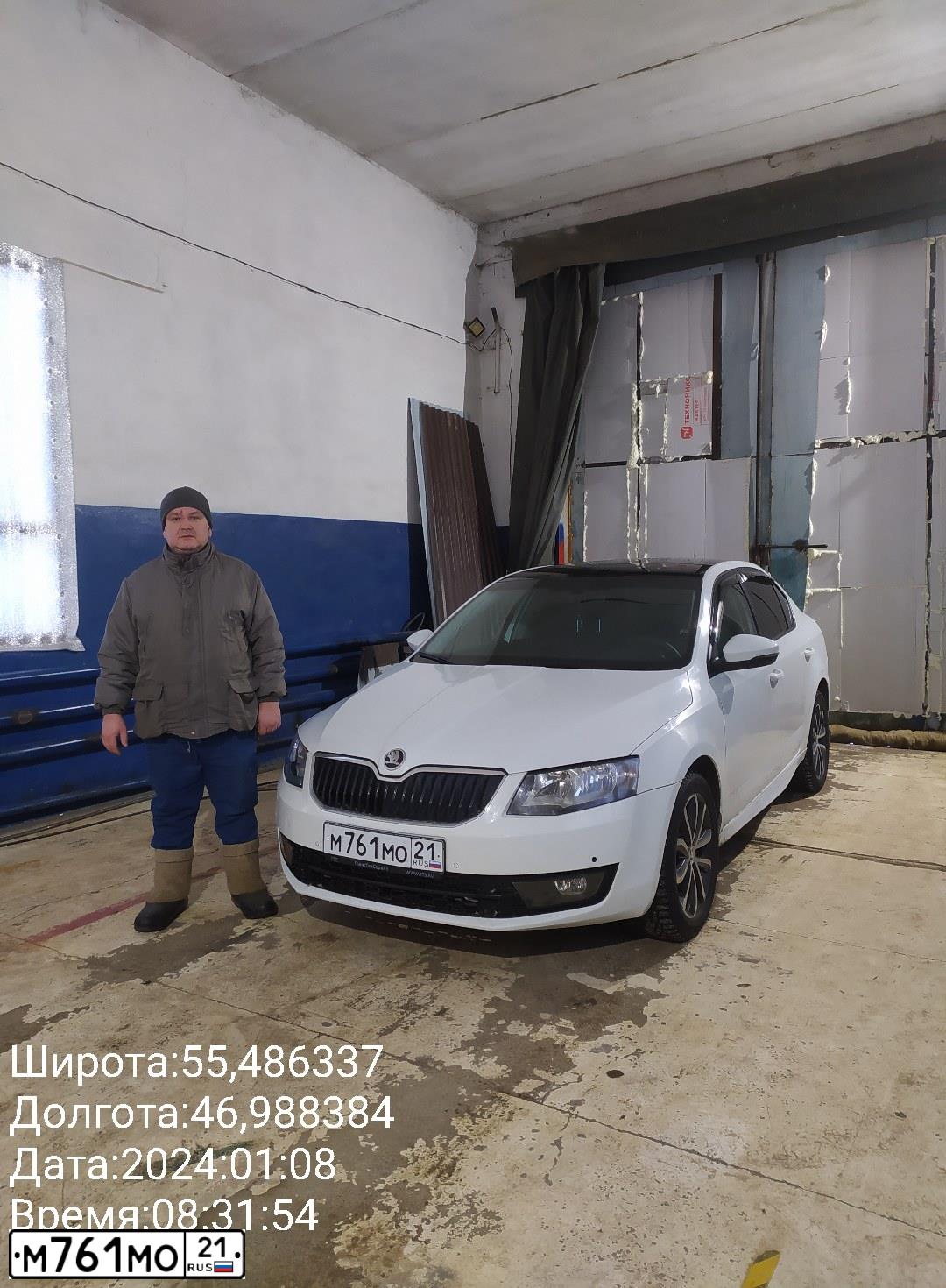 Фото автомобиля SKODA OCTAVIA, 2016 — госномер М761МО21. Цвет: Белый