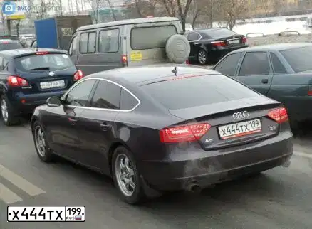 Фото автомобиля MERCEDES A-KLASSE, 2014 — госномер У360ТС152. Цвет: ЧЕРНЫЙ