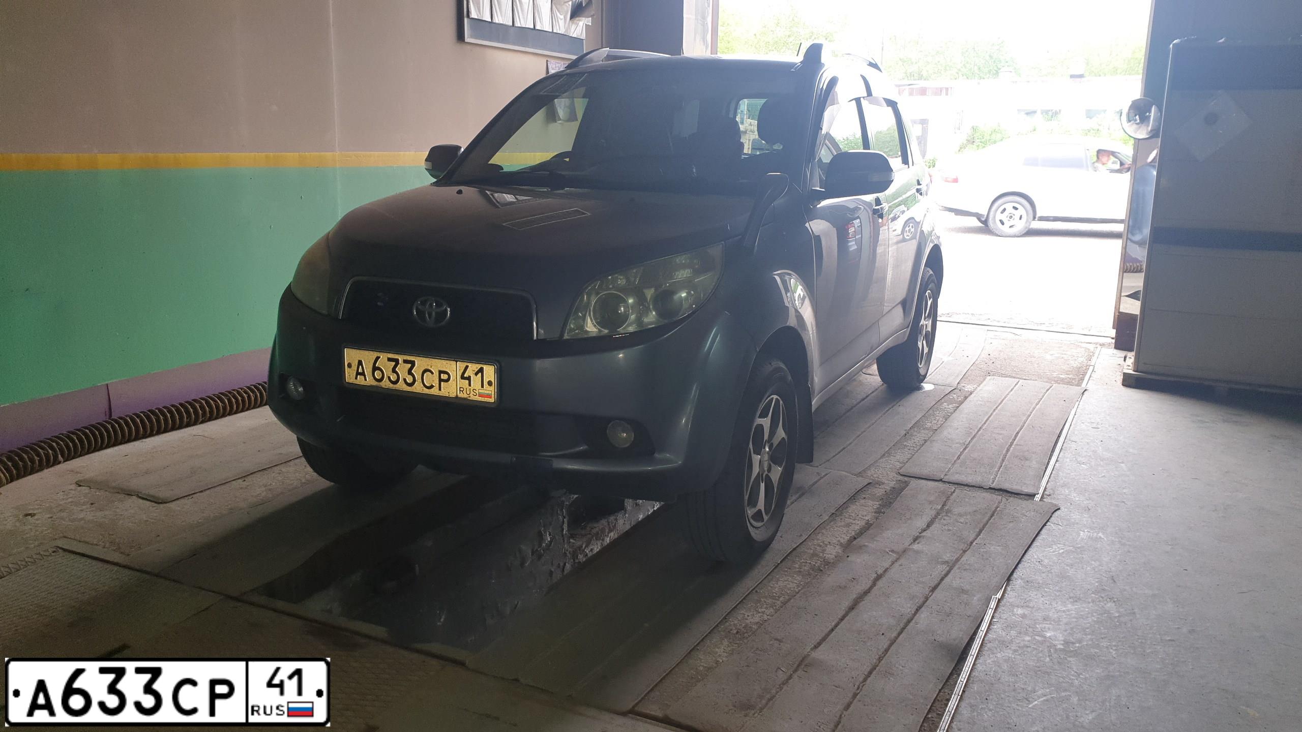 Фото автомобиля TOYOTA RUSH, 2006 — госномер А633СР41