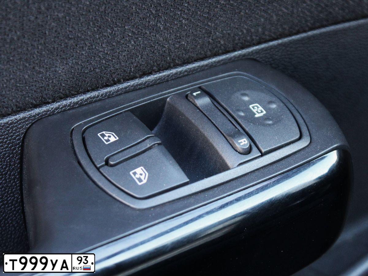 Фото автомобиля MERCEDES C-KLASSE, 2008 — госномер О654ОО123. Цвет: Белый