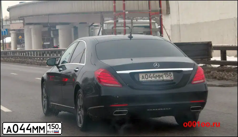 Фото автомобиля MERCEDES S-KLASSE, 2014 — госномер А044ММ150. Цвет: ЧЕРНЫЙ