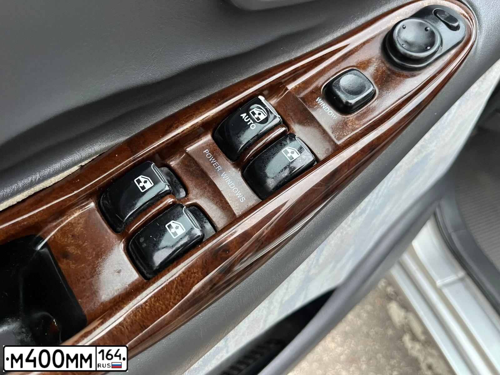 Фото автомобиля LADA 2114 SAMARA, 2007 — госномер М400ММ164. Цвет: СВЕТЛО-СЕРЕБРИСТЫЙ МЕТАЛЛ