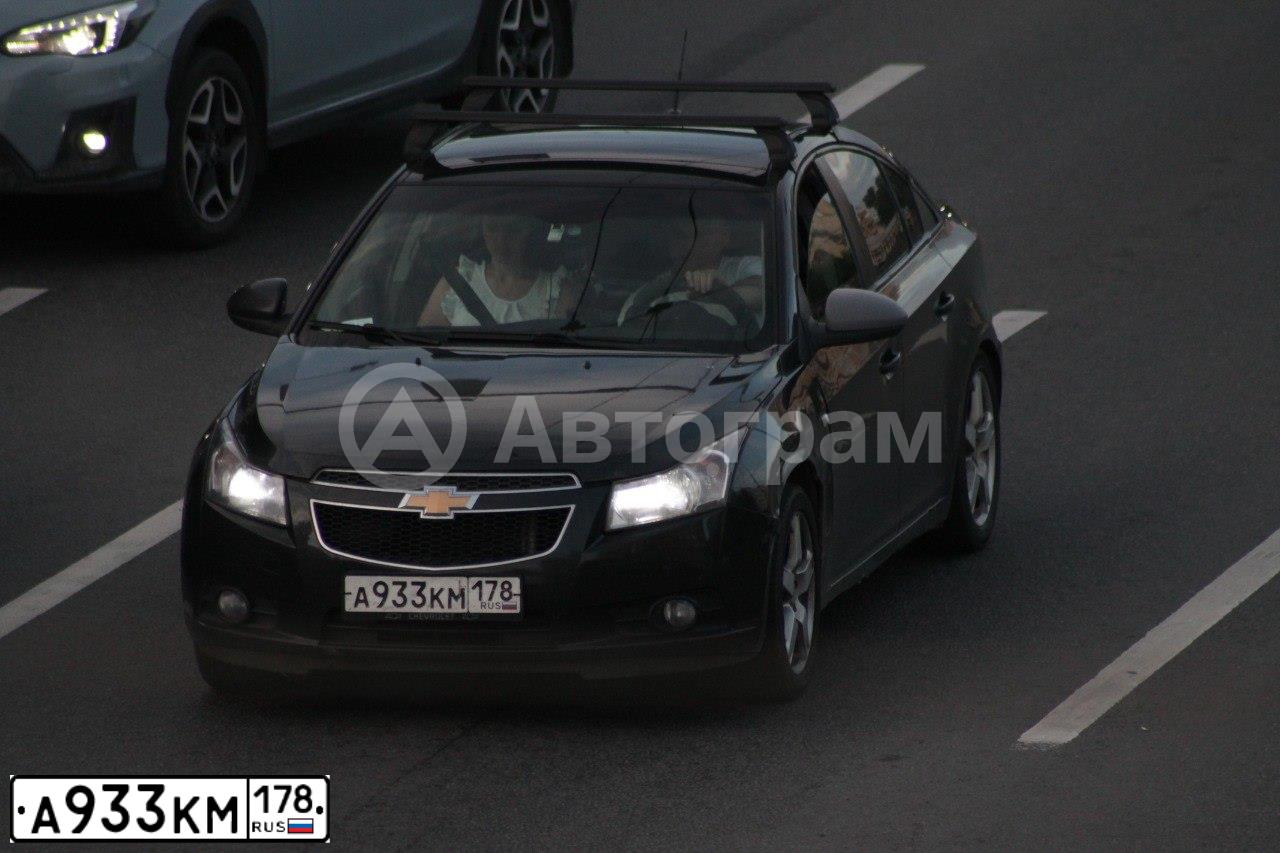 Фото автомобиля CHEVROLET CRUZE, 2010 — госномер А933КМ178. Цвет: ЧЕРНЫЙ