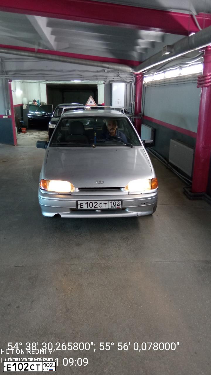 Фото автомобиля LADA 2114 SAMARA, 2008 — госномер Е102СТ102. Цвет: Светло-Серебристый металлик