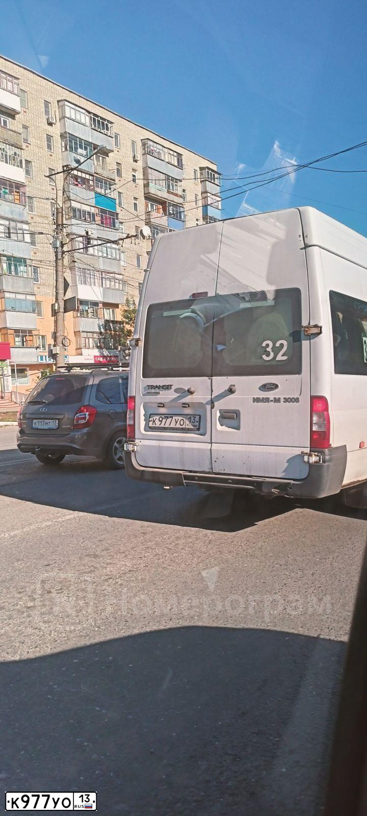 Фото автомобиля FORD TRANSIT, 2013 — госномер К977УО13. Цвет: Белый