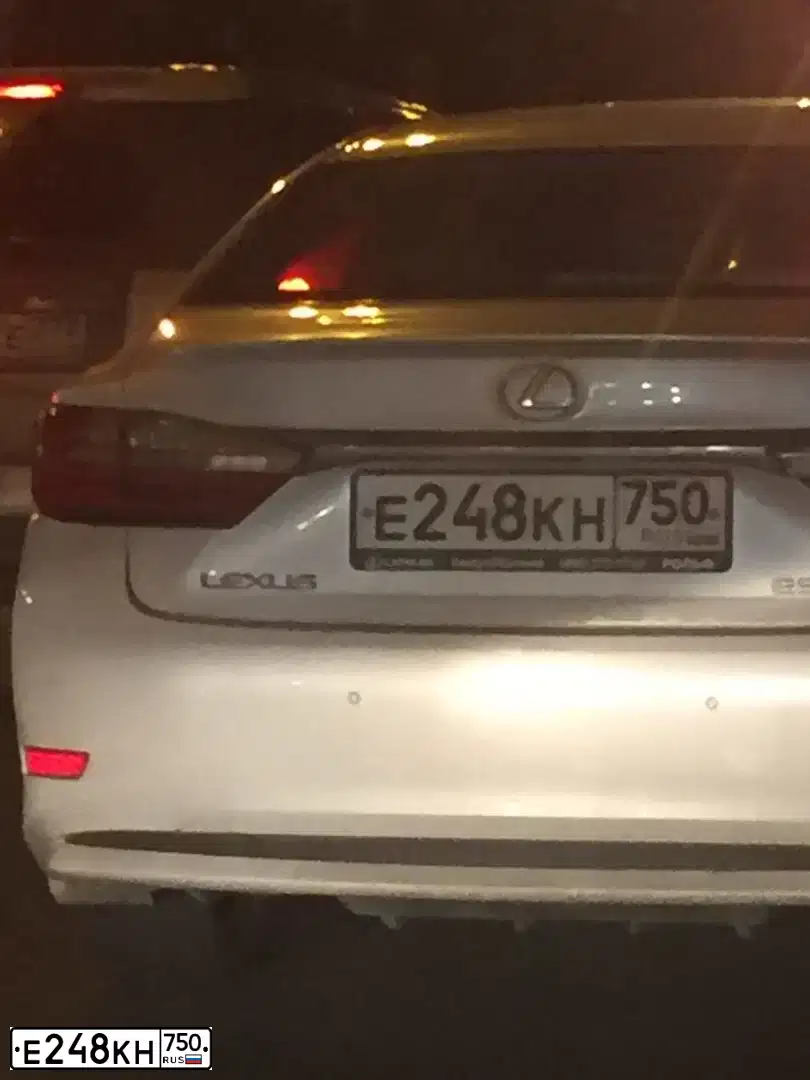 Фото автомобиля LEXUS ES, 2016 — госномер Е248КН750. Цвет: Белый