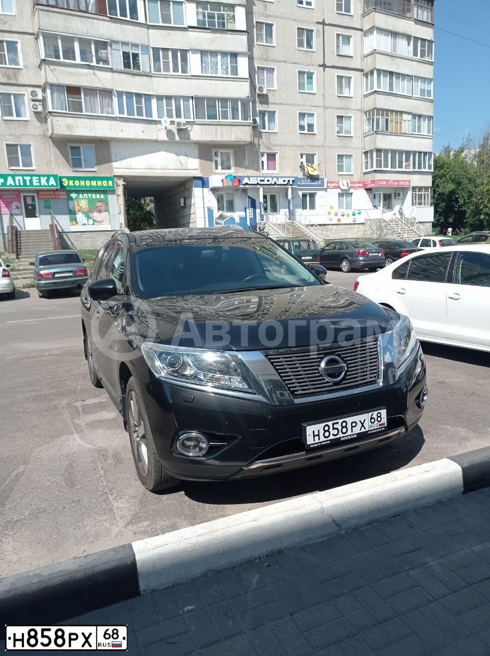 Фото автомобиля NISSAN PATHFINDER, 2015 — госномер Н858РХ68. Цвет: ЧЕРНЫЙ