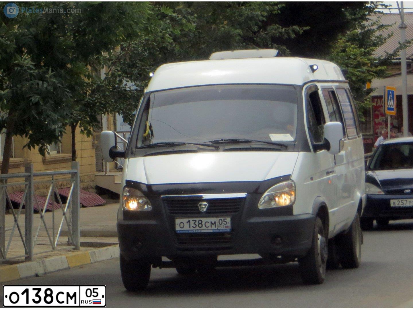 Фото автомобиля GAZ 3221 GAZEL, 2010 — госномер О138СМ05. Цвет: Белый