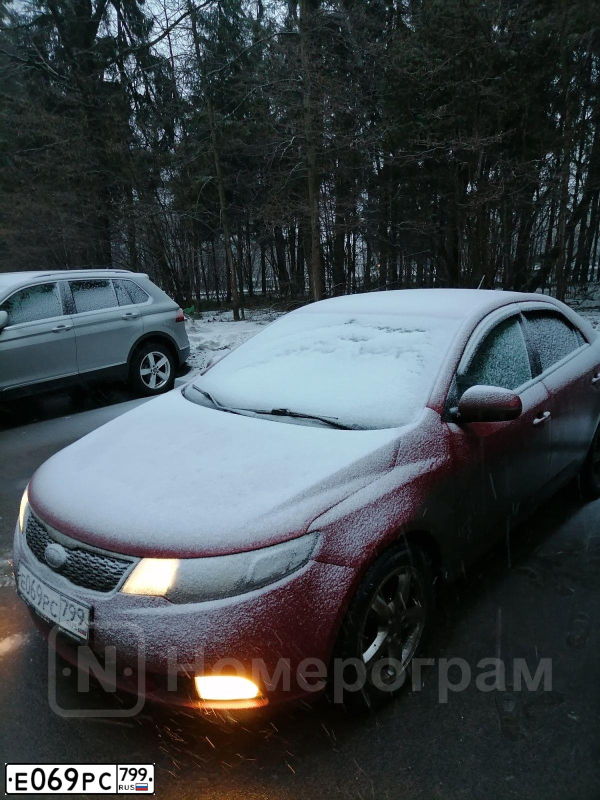 Фото автомобиля KIA CERATO, 2011 — госномер К503АН147. Цвет: Красный