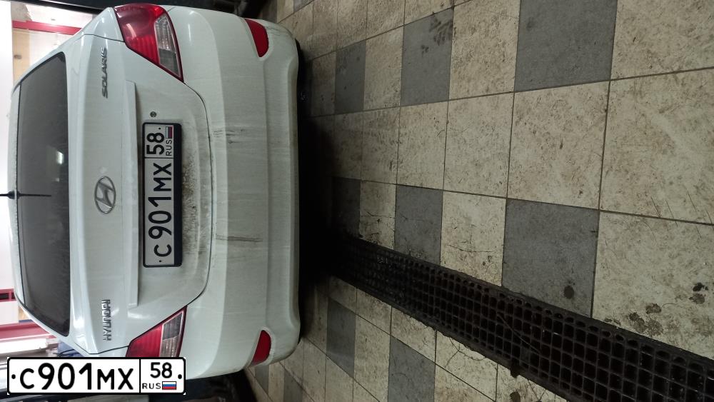 Фото автомобиля HYUNDAI SOLARIS, 2011 — госномер С901МХ58. Цвет: Белый