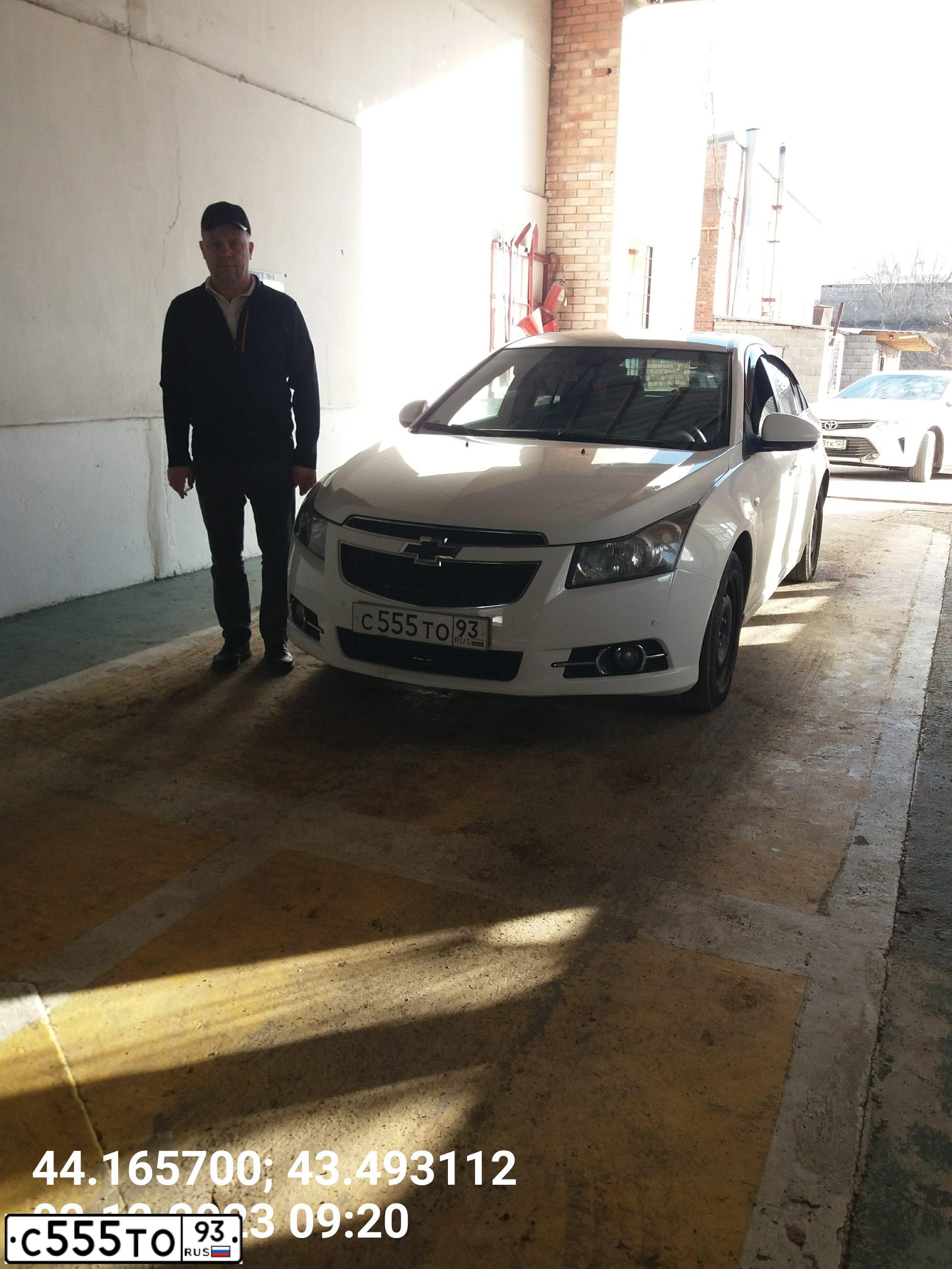 Фото автомобиля CHEVROLET CRUZE, 2011 — госномер С555ТО93. Цвет: БЕЛЫЙ