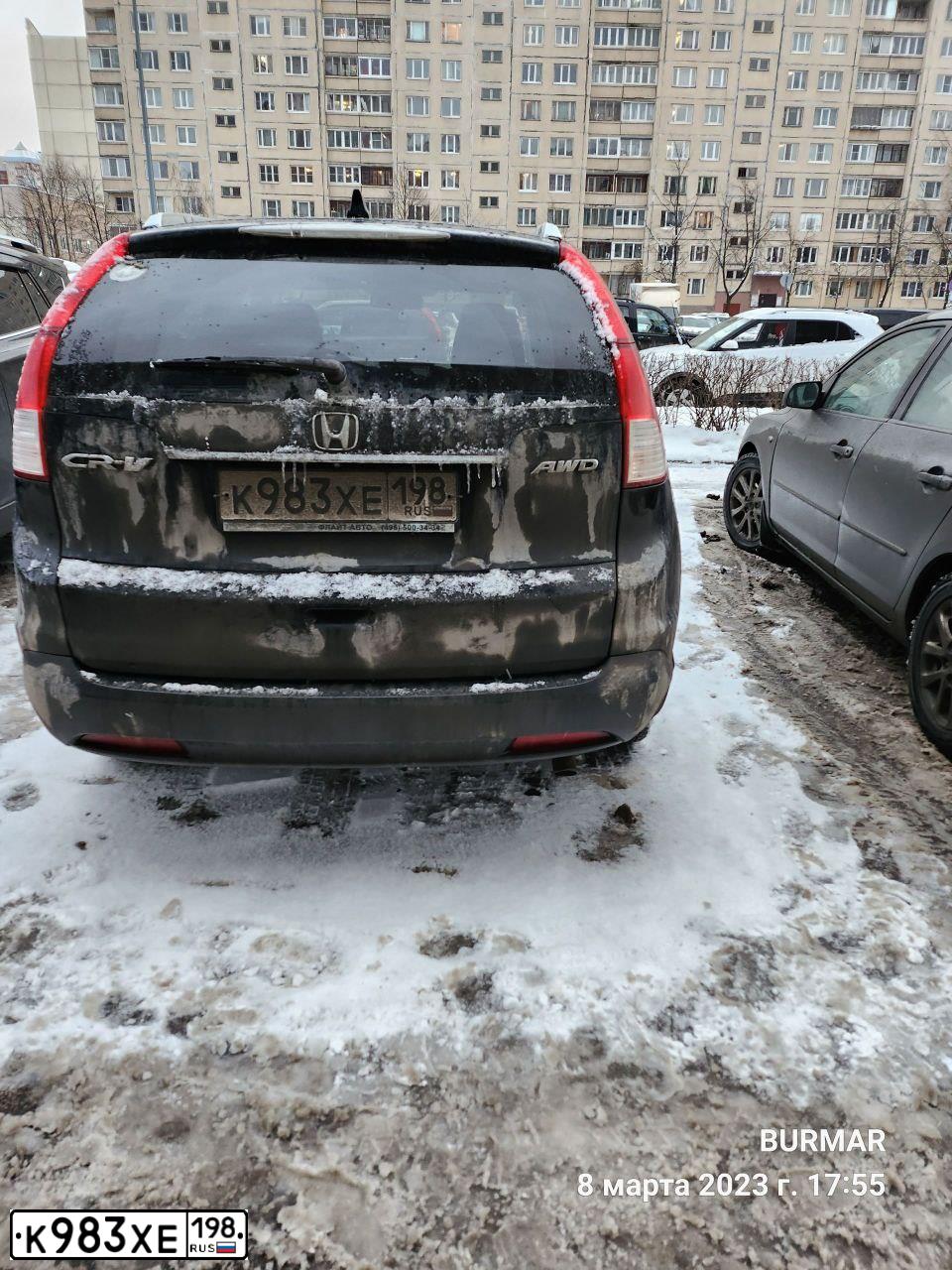 Фото автомобиля VOLKSWAGEN POLO, 2018 — госномер А983КЕ198. Цвет: СЕРЕБРИСТЫЙ