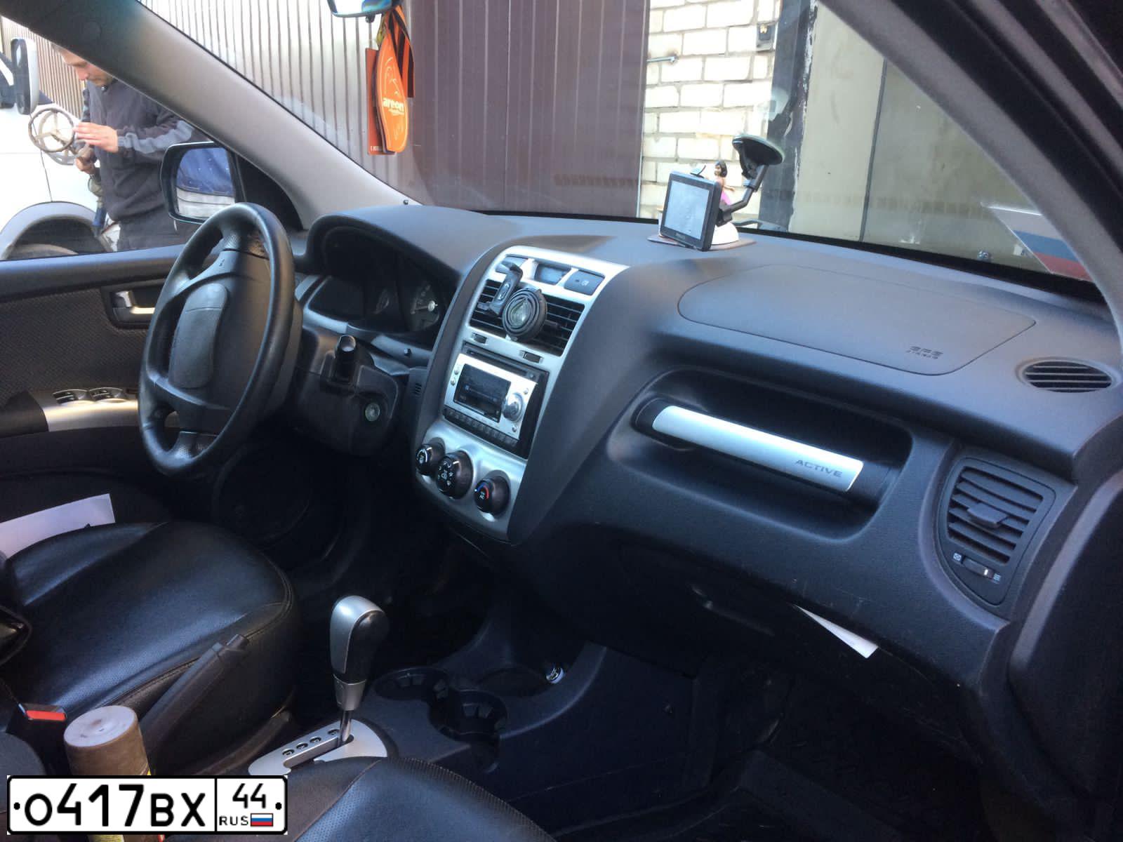 Фото автомобиля MAZDA 3, 2010 — госномер С652ММ39. Цвет: Белый