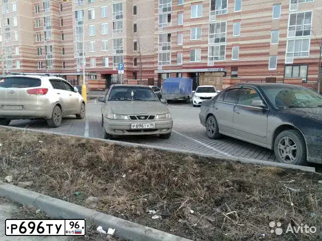 Фото автомобиля DAEWOO NEXIA, 2007 — госномер М254МУ196. Цвет: ЖЕЛТЫЙ