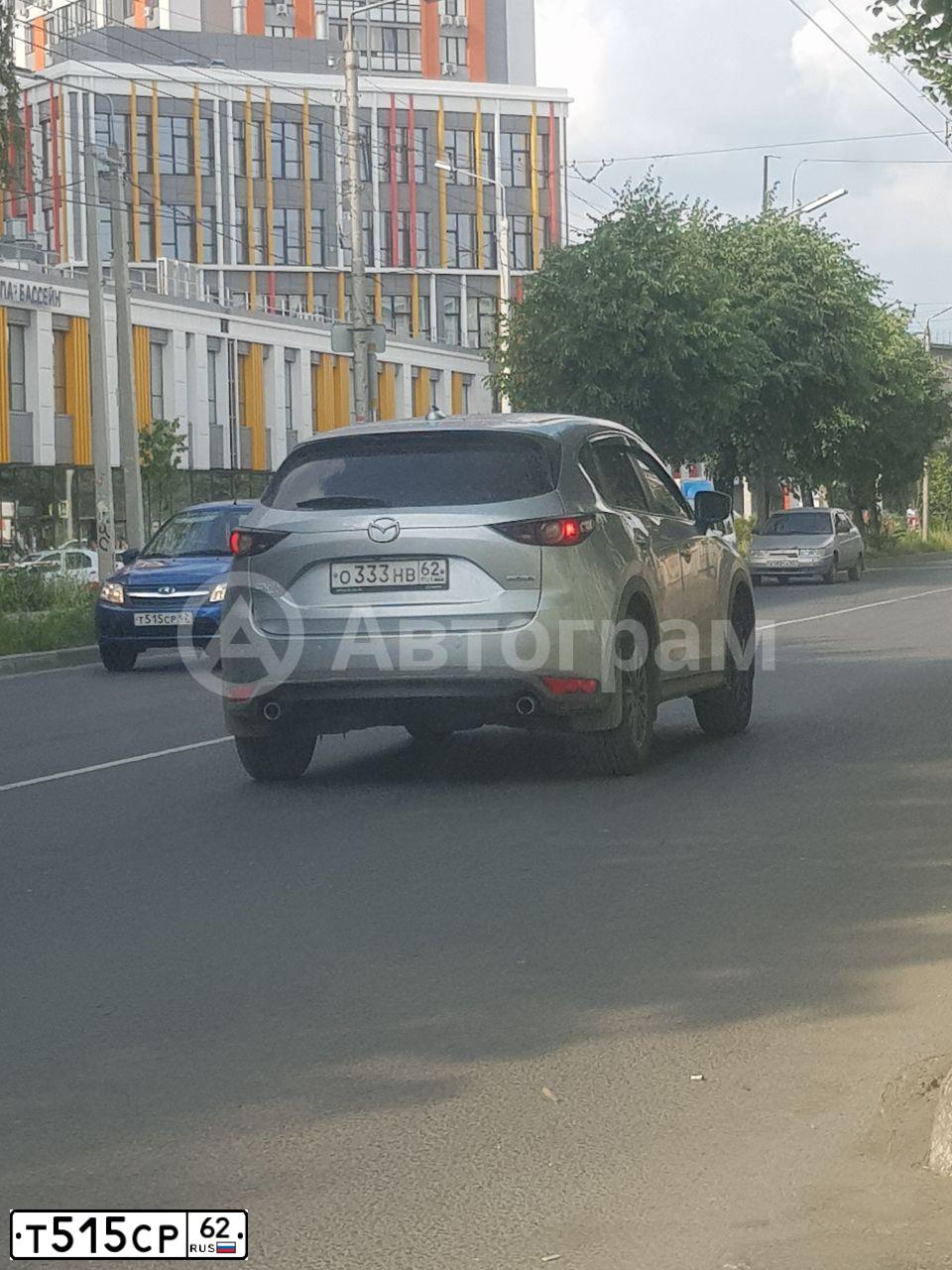 Фото автомобиля CHEVROLET NIVA, 2012 — госномер С095ТЕ62. Цвет: Светло-Серебристый металлик