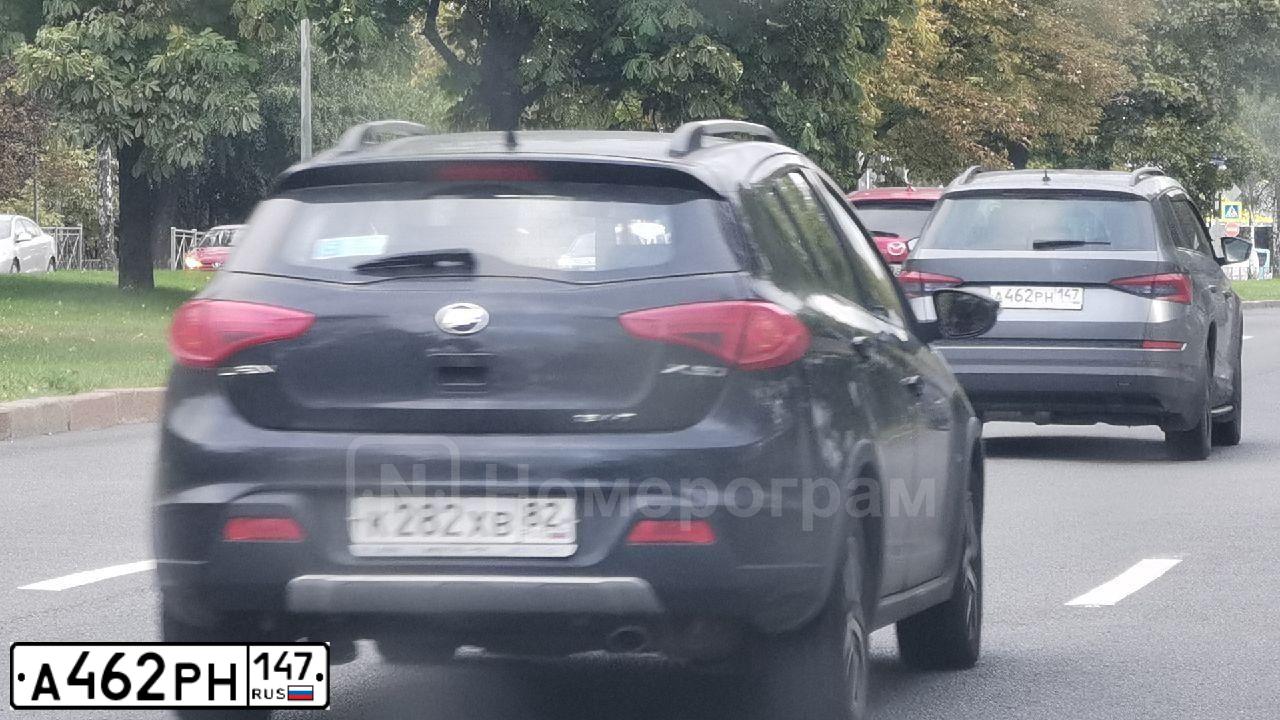 Фото автомобиля SKODA KODIAQ, 2020 — госномер А462РН147. Цвет: СЕРЫЙ