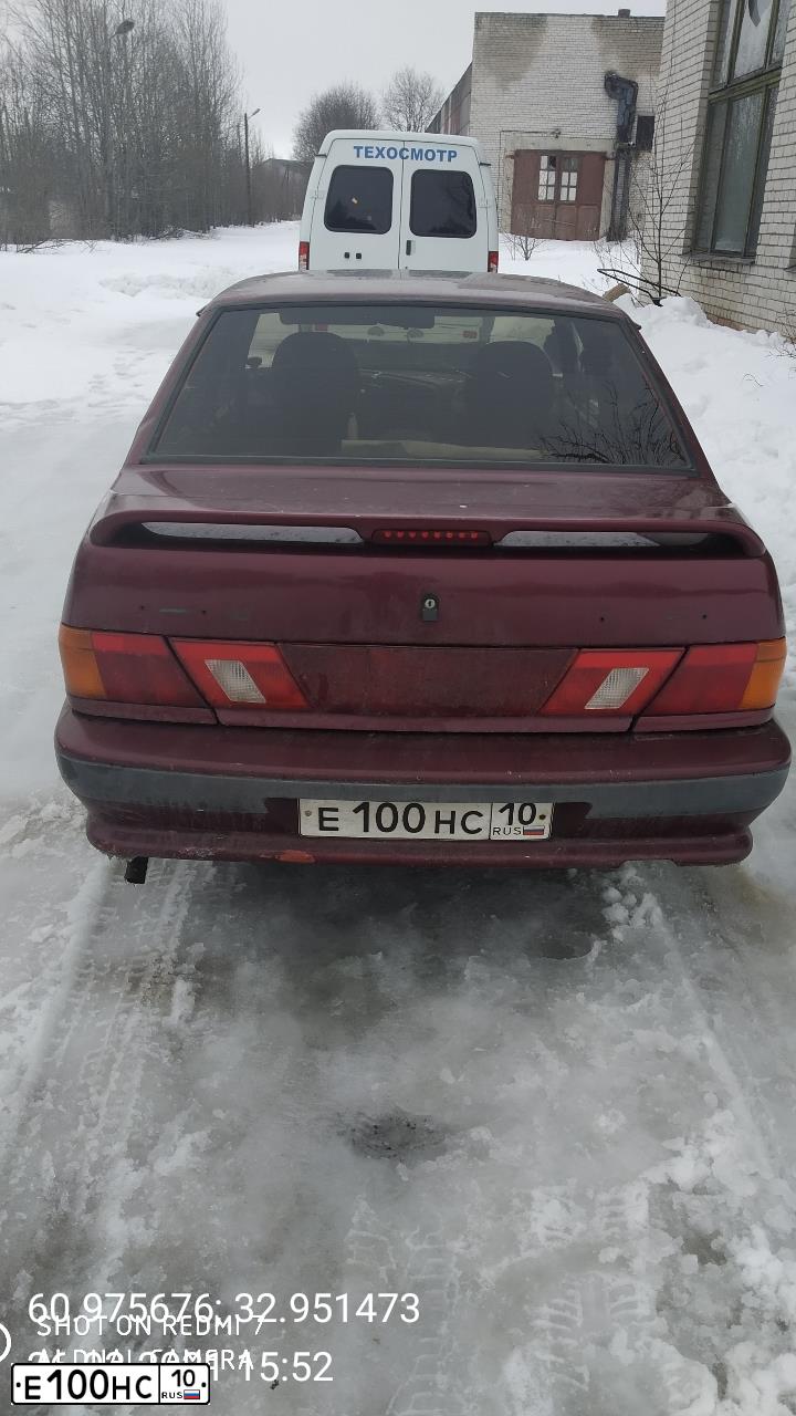 Фото автомобиля LADA 2115 SAMARA, 2005 — госномер Е100НС10. Цвет: ТЕМНО-МАЛИНОВЫЙ
