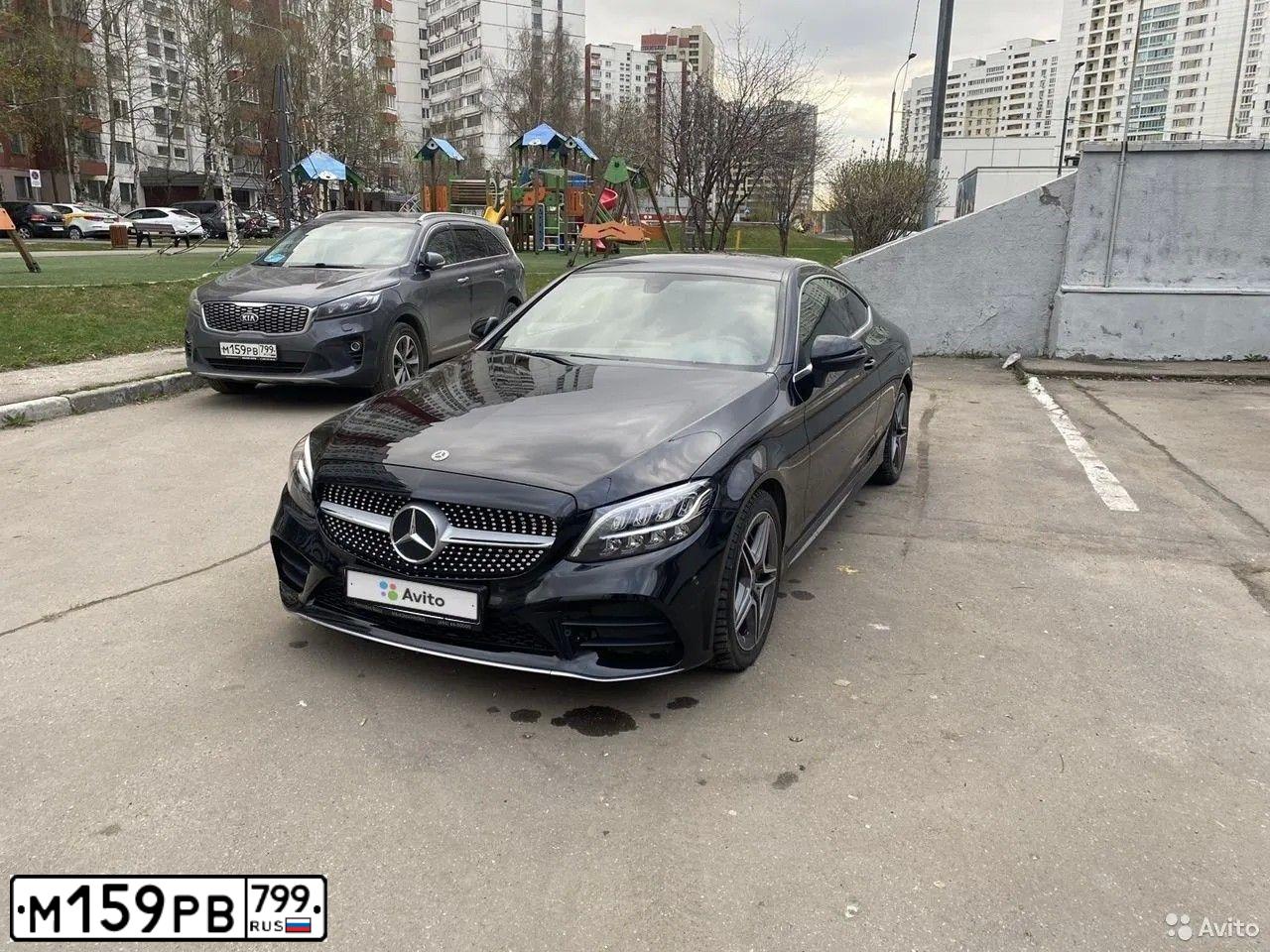Фото автомобиля KIA SORENTO, 2019 — госномер М159РВ799. Цвет: Серый