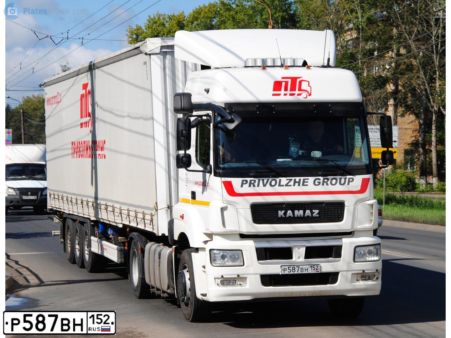 Фото автомобиля KAMAZ 5490 /4X2/, 2018 — госномер А374КА790. Цвет: Белый