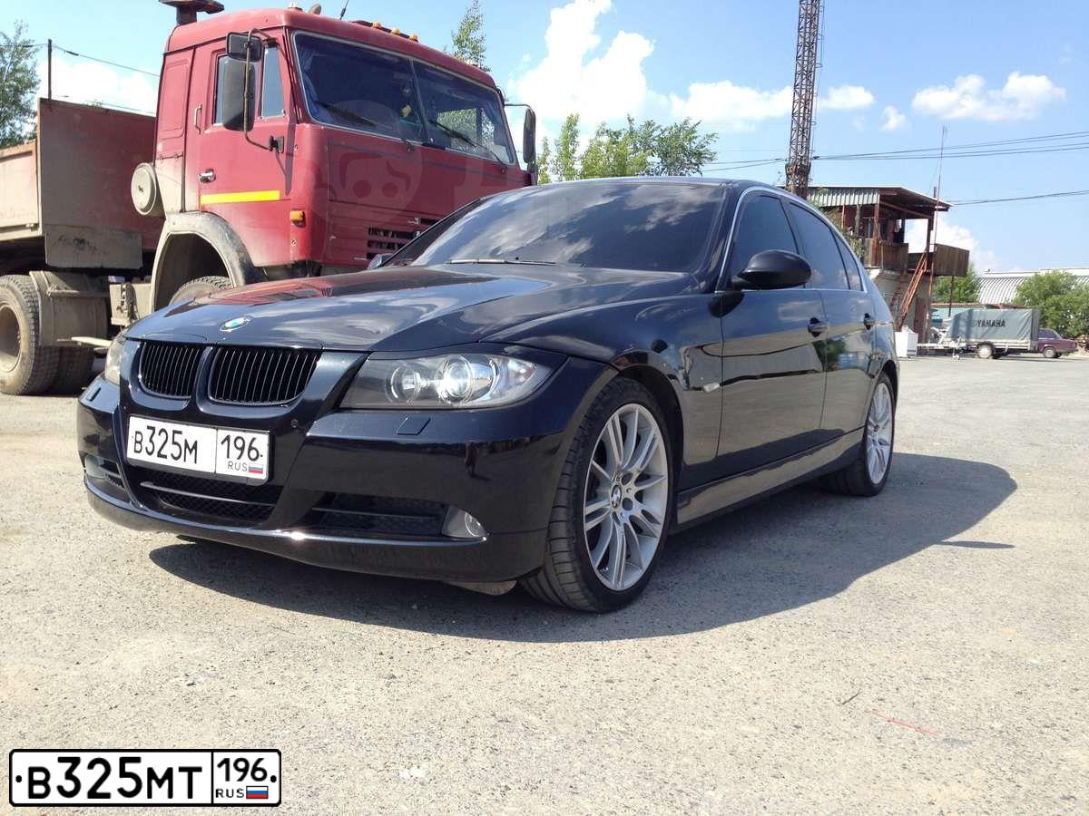 Фото автомобиля LADA 2191 GRANTA, 2014 — госномер В325МТ196. Цвет: БЕЛЫЙ