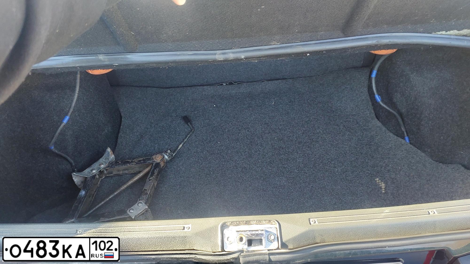 Фото автомобиля LADA 2114, 2008 — госномер Е189АК09