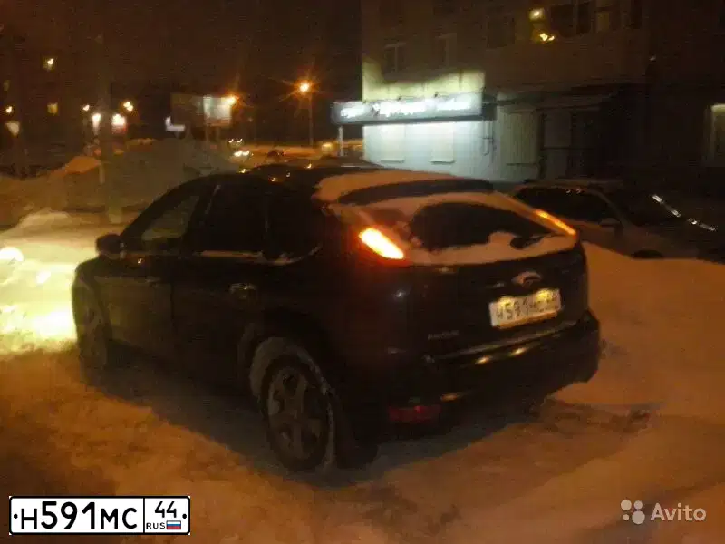 Фото автомобиля FORD FOCUS, 2010 — госномер Н591МС44. Цвет: ЧЕРНЫЙ