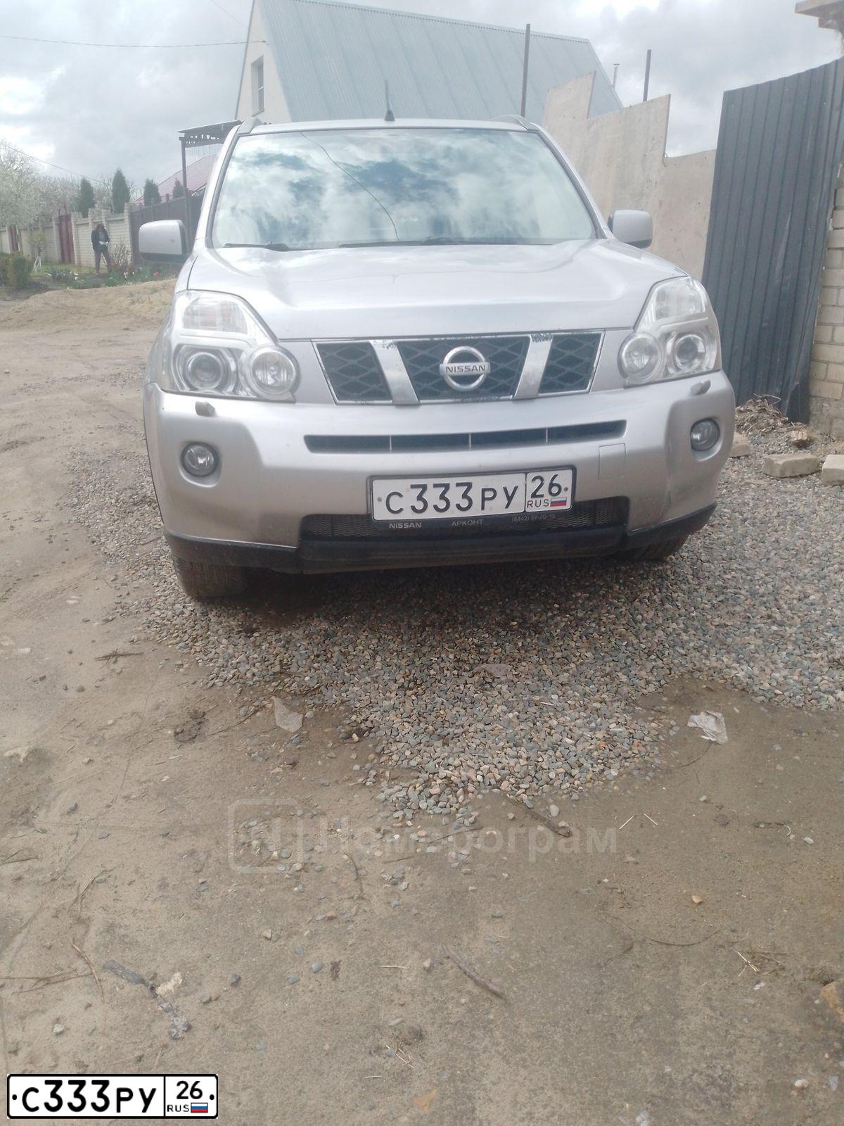 Фото автомобиля NISSAN X-TRAIL, 2008 — госномер С333РУ26. Цвет: Серебристый