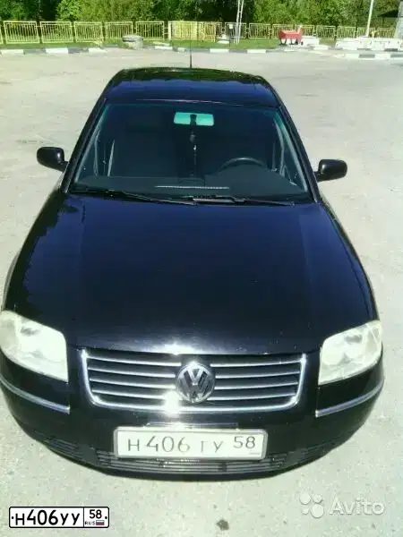 Фото автомобиля LADA 2172 PRIORA, 2011 — госномер Н460УУ58. Цвет: Сине-Черный