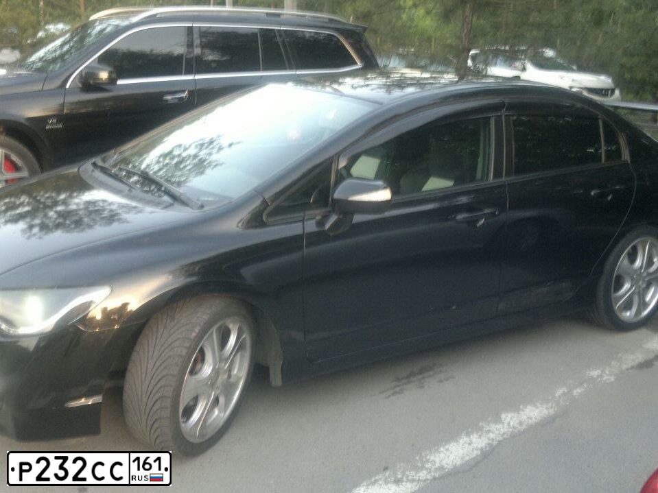 Фото автомобиля HONDA CIVIC, 2009 — госномер Н165ОС180. Цвет: ЧЕРНЫЙ