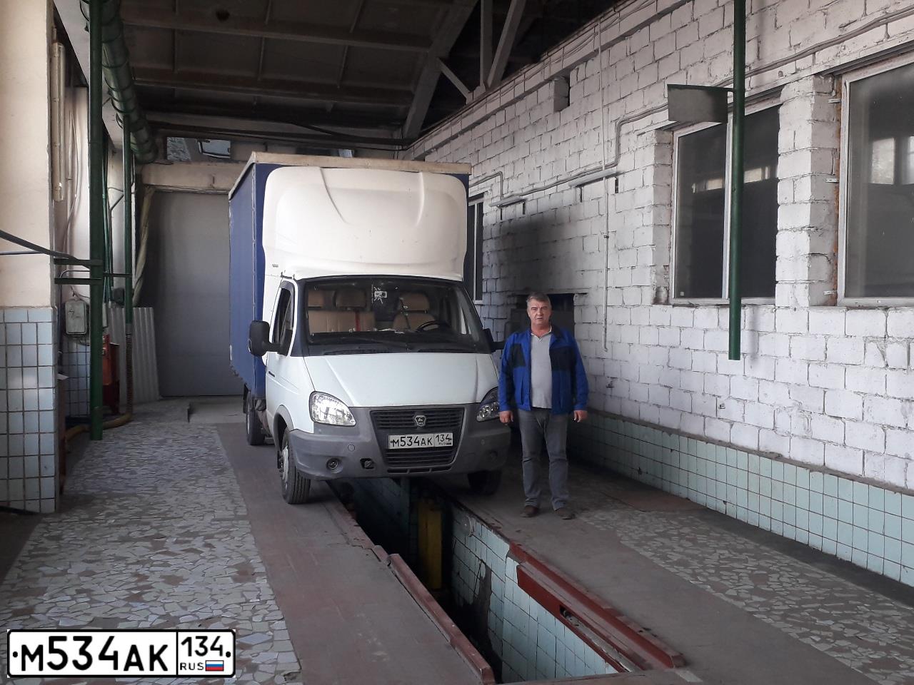 Фото автомобиля GAZ 3302 GAZEL, 2013 — госномер М534АК134. Цвет: Белый