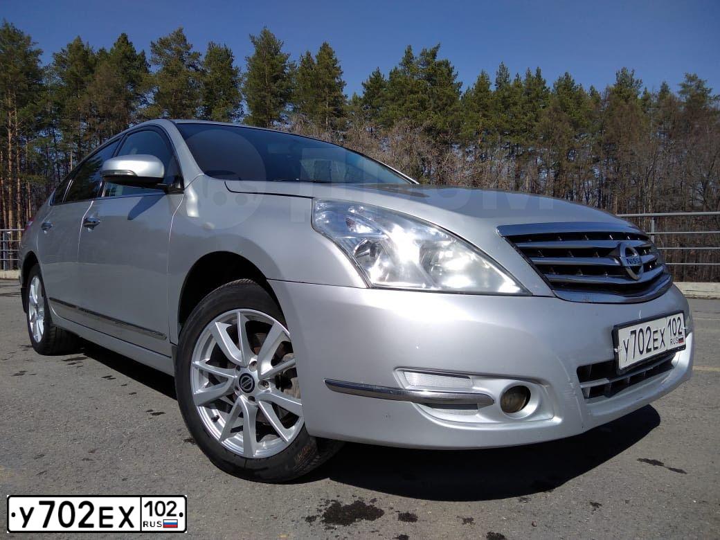 Фото автомобиля NISSAN TEANA, 2010 — госномер С334ХА72. Цвет: Серебристый