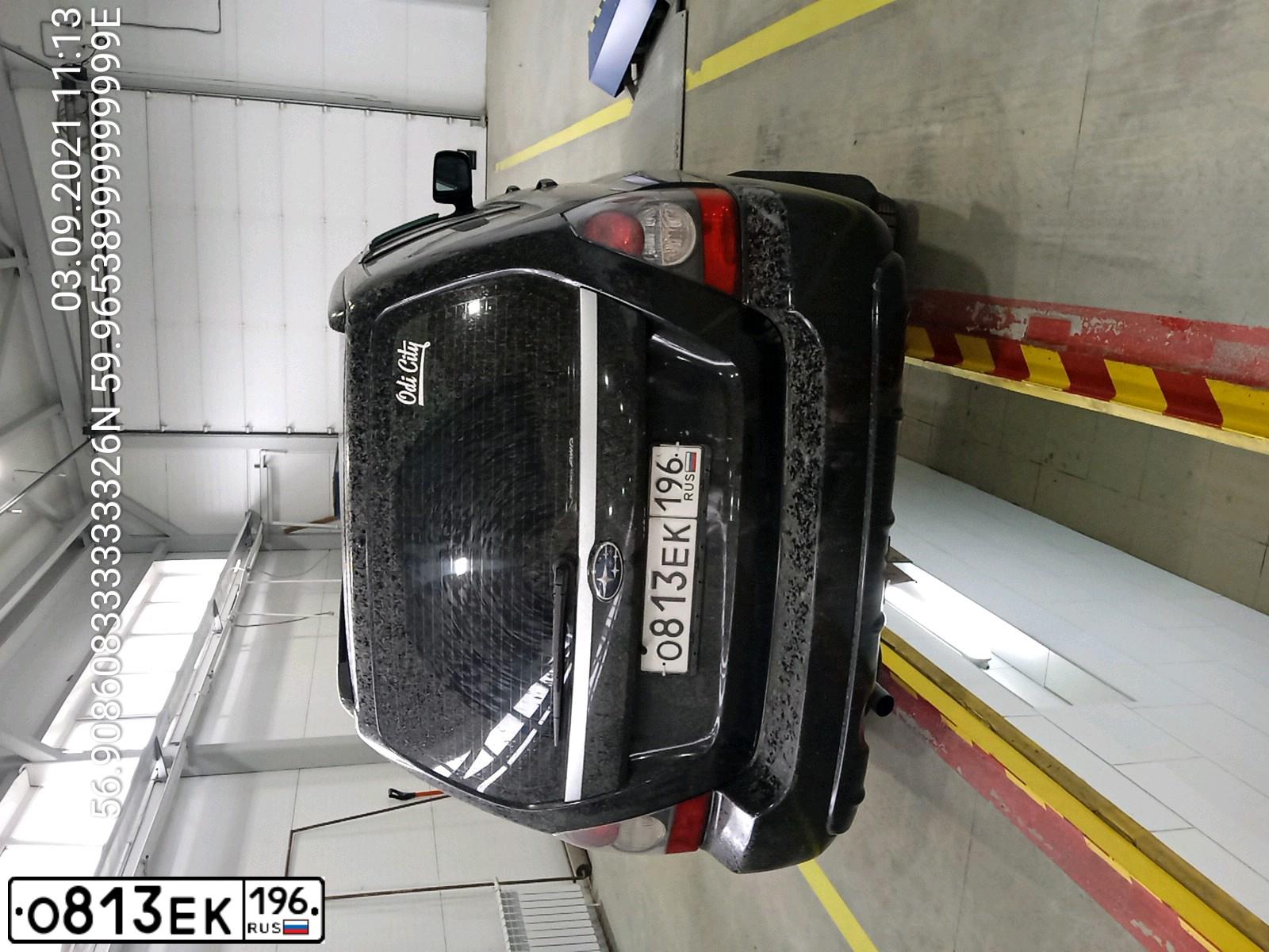Фото автомобиля SUBARU FORESTER, 2006 — госномер О813ЕК196. Цвет: ЧЕРНЫЙ