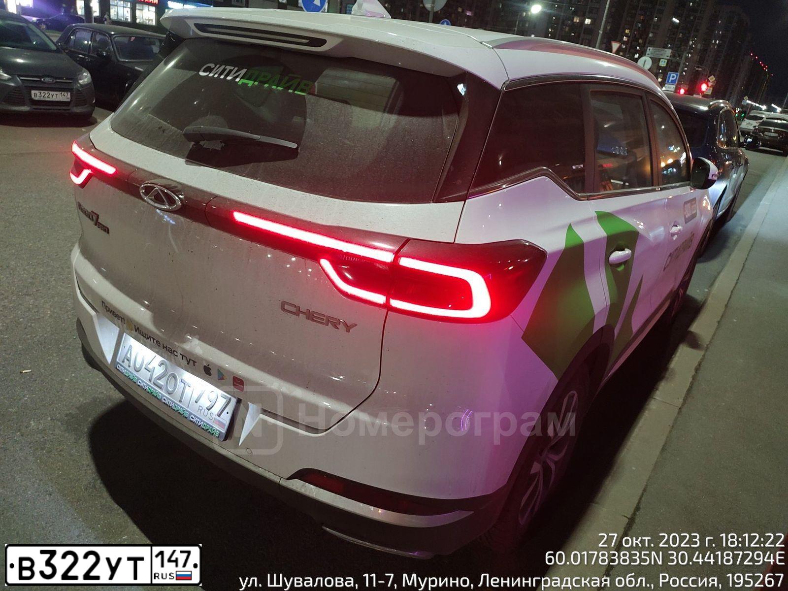 Фото автомобиля FORD FOCUS, 2013 — госномер В322УТ147. Цвет: ТЕМНО-СЕРЫЙ