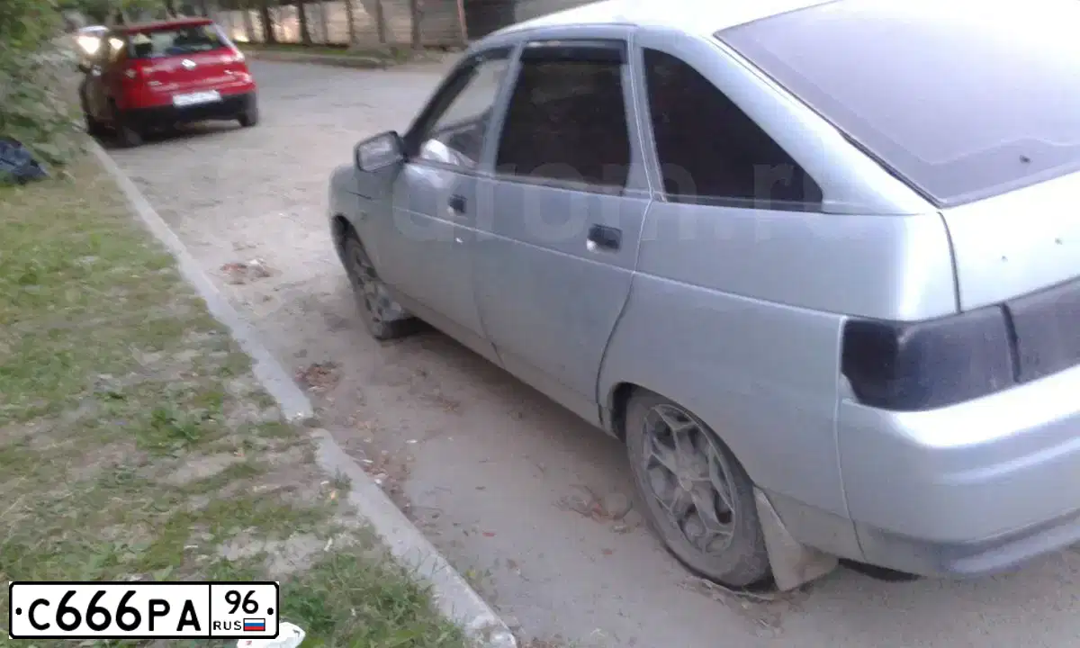 Фото автомобиля FORD FOCUS, 2007 — госномер С666РА96. Цвет: Серебристый
