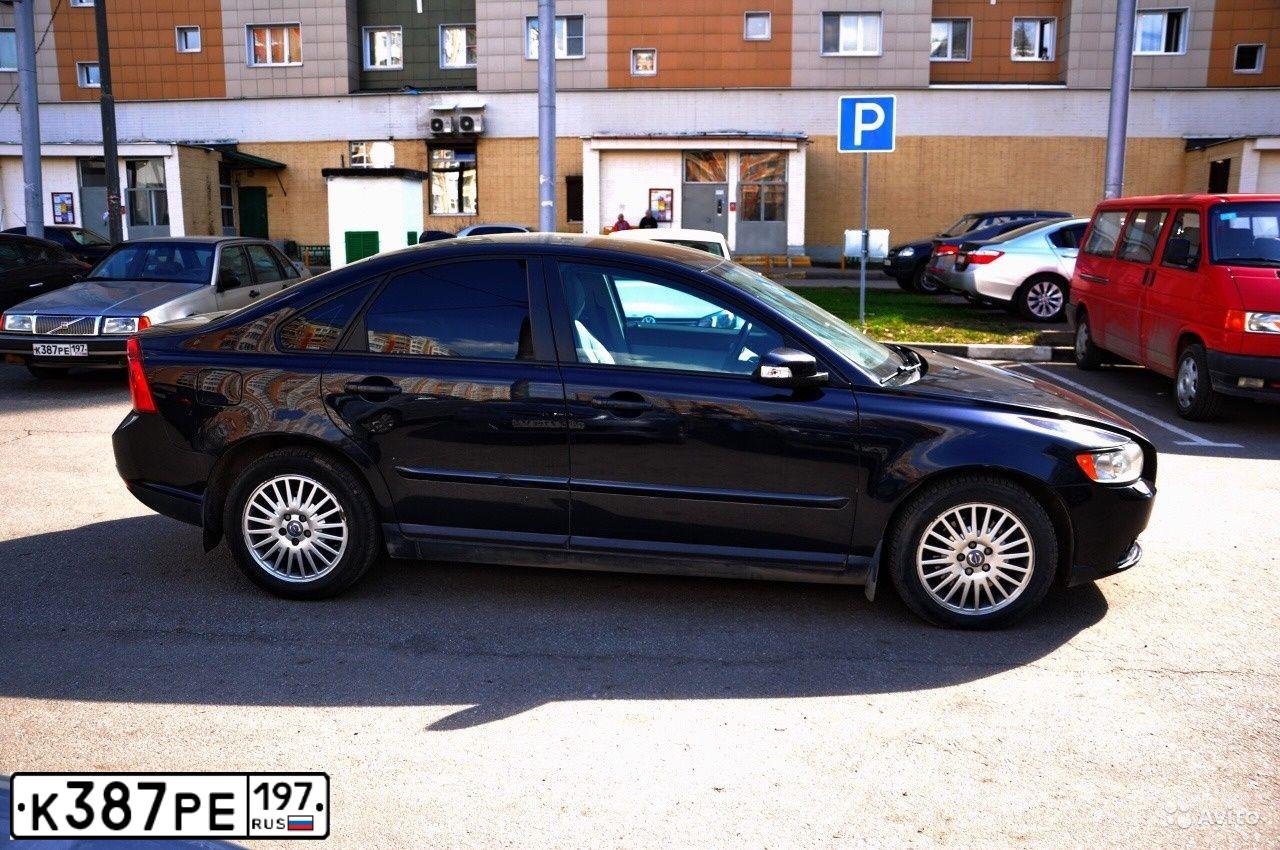 Фото автомобиля VOLVO 440, 1992 — госномер Н021ЕО790. Цвет: СЕРЫЙ