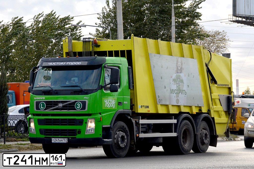 Фото автомобиля VOLVO SERIE FM /6X4/, 2009 — госномер Т241НМ161. Цвет: ЗЕЛЕНЫЙ