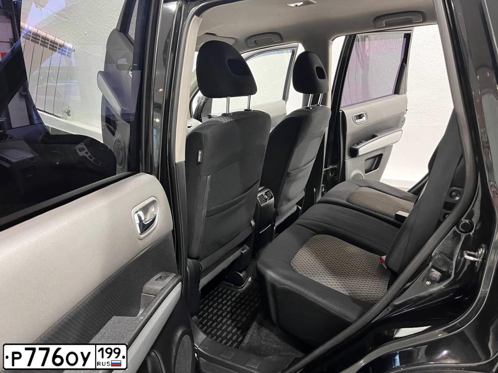 Фото автомобиля NISSAN X-TRAIL, 2008 — госномер В142ВН57. Цвет: ЧЕРНЫЙ