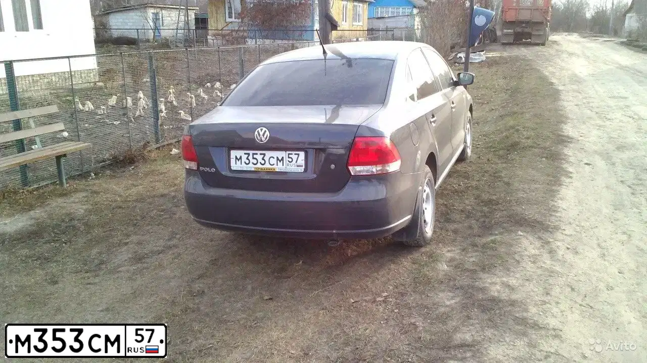 Фото автомобиля VOLKSWAGEN POLO, 2013 — госномер Р658ВМ48. Цвет: СЕРЫЙ