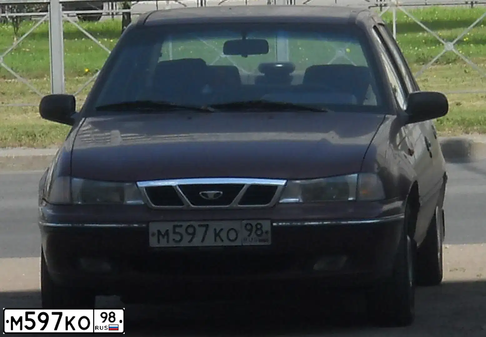 Фото автомобиля DAEWOO NEXIA, 2006 — госномер А620ВО147. Цвет: ВИШНЕВЫЙ