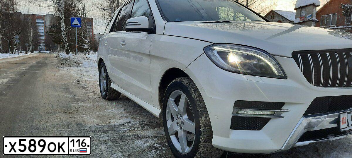 Фото автомобиля MERCEDES M-KLASSE, 2015 — госномер А516ВС716. Цвет: Белый