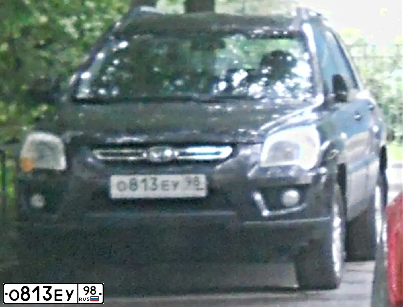 Фото автомобиля KIA SPORTAGE, 2010 — госномер О813ЕУ98. Цвет: ЧЕРНЫЙ