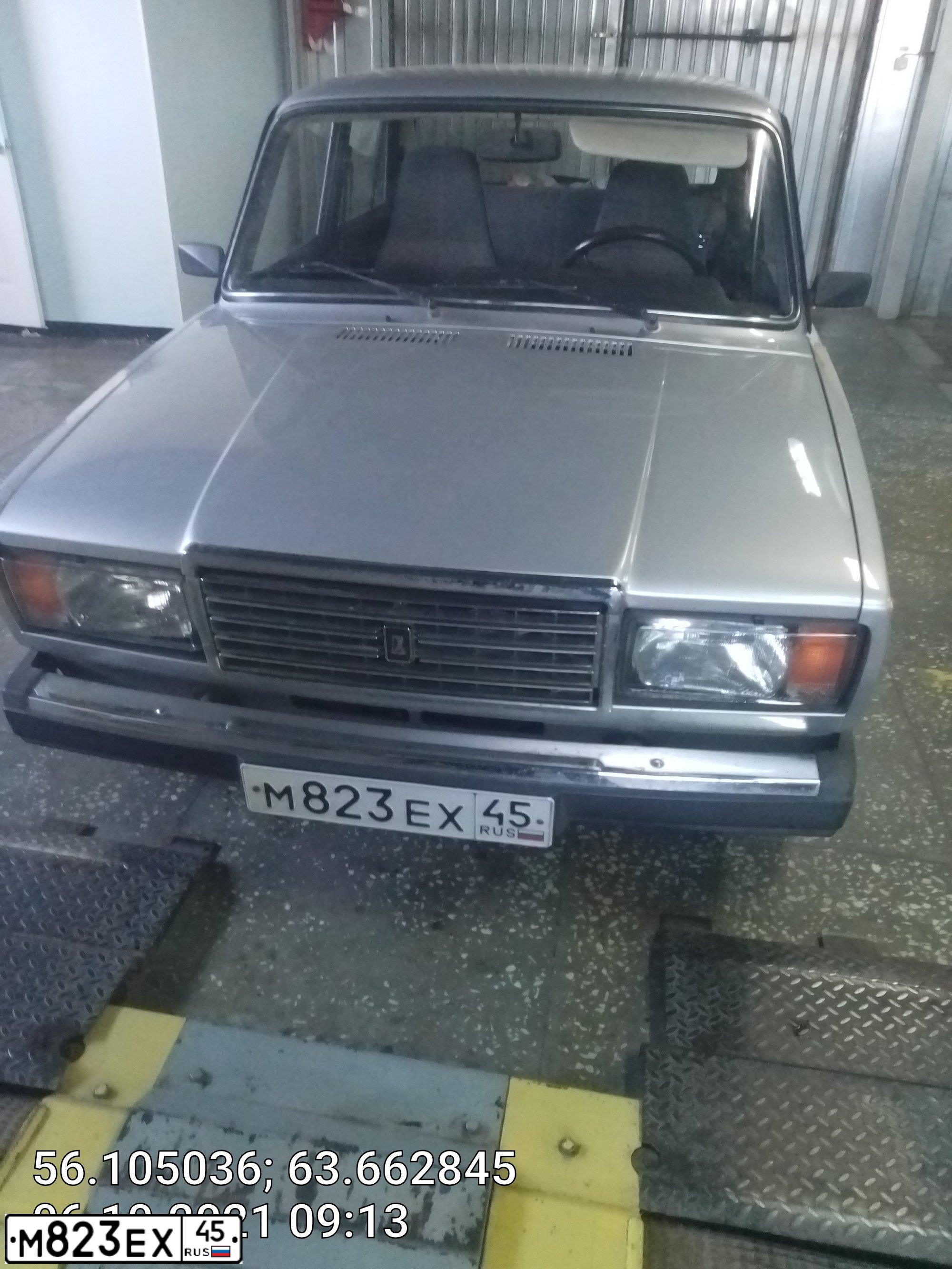 Фото автомобиля LADA 2107, 2010 — госномер М823ЕХ45. Цвет: СВЕТЛО-СЕРЕБРИСТЫЙ МЕТАЛЛ