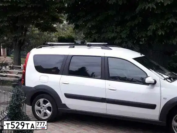 Фото автомобиля LADA LARGUS, 2016 — госномер Р771АС550. Цвет: Белый