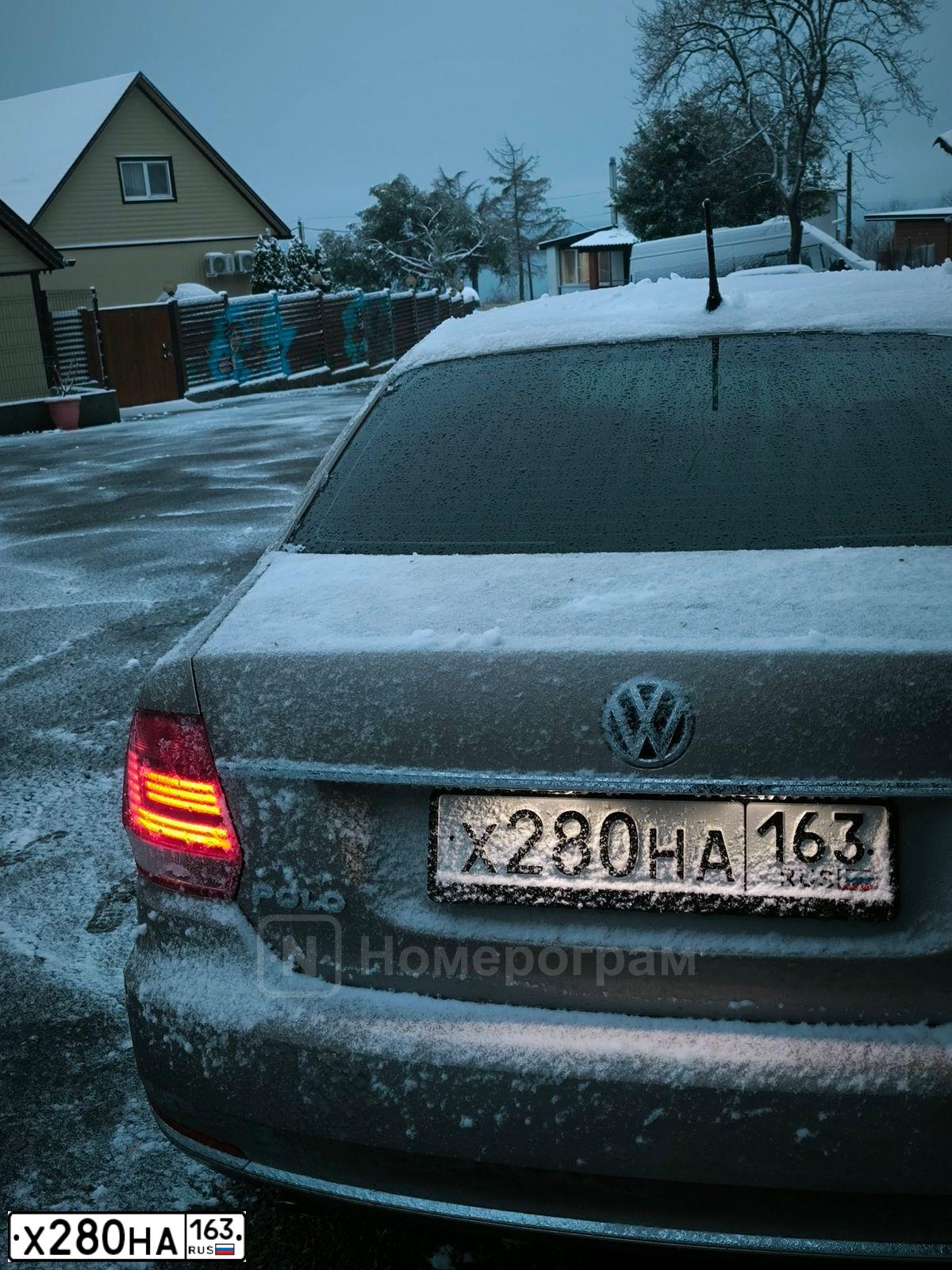 Фото автомобиля VOLKSWAGEN POLO, 2016 — госномер Х280НА163. Цвет: БЕЖЕВЫЙ