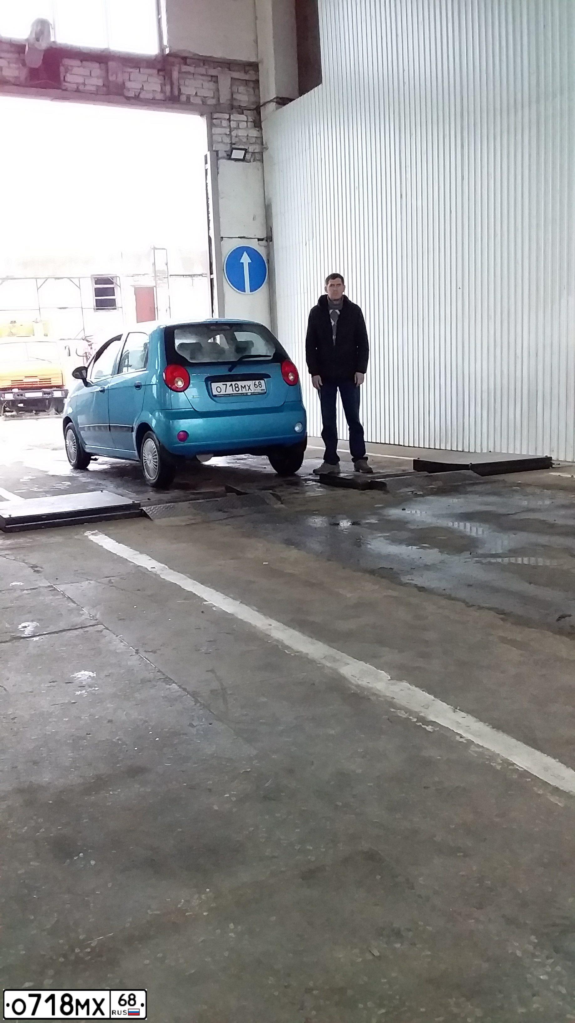 Фото автомобиля CHEVROLET SPARK, 2007 — госномер О718МХ68. Цвет: синий