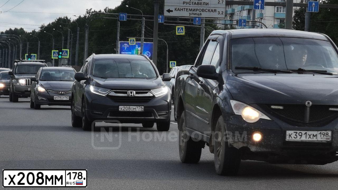 Фото автомобиля HYUNDAI CRETA, 2017 — госномер О741НК32. Цвет: ЧЕРНЫЙ