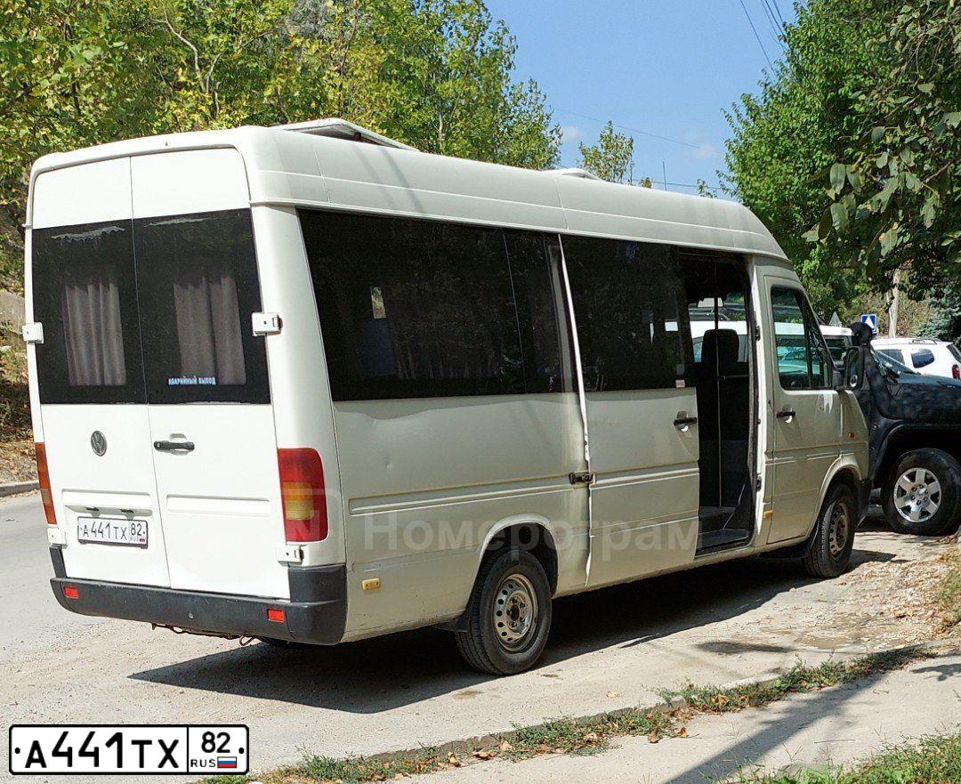 Фото автомобиля VOLKSWAGEN LT35 ПЕ, 2003 — госномер А441ТХ82. Цвет: Белый