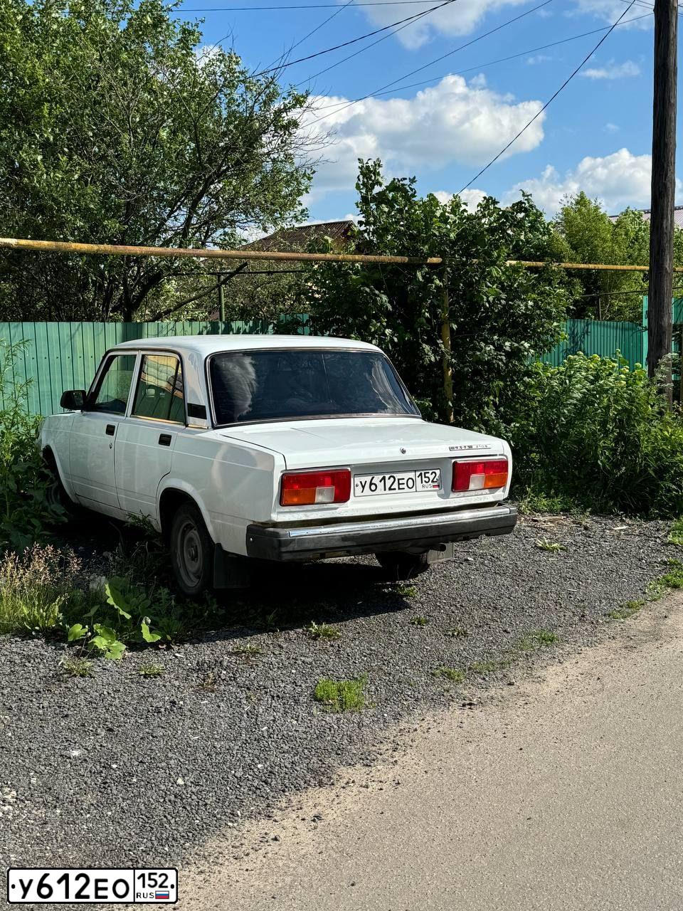 Фото автомобиля AUDI I 80, 1989 — госномер Т027ТР33. Цвет: ЧЕРНЫЙ