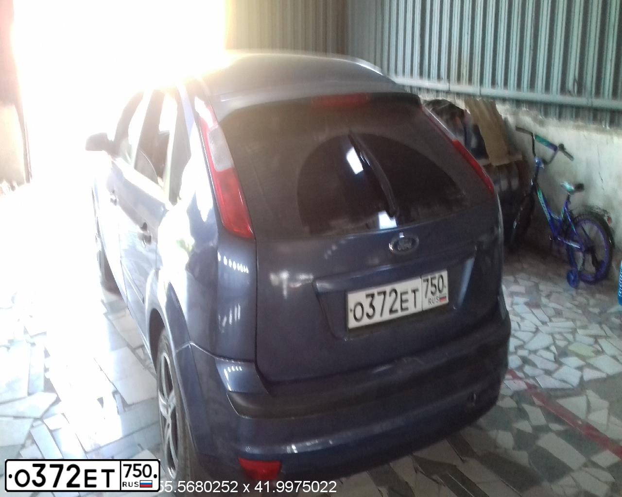 Фото автомобиля FORD FOCUS, 2006 — госномер Н186ТХ33. Цвет: синий