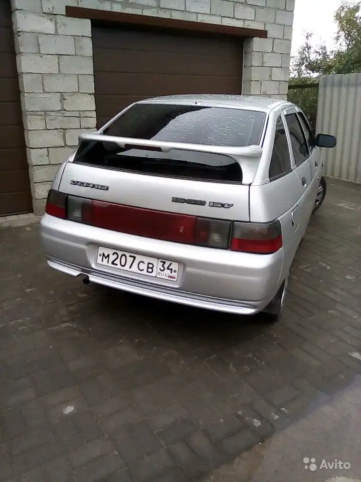 Фото автомобиля LADA 2112 LADA, 2004 — госномер У108КА152. Цвет: СВЕТЛО-СЕРЕБРИСТЫЙ МЕТАЛЛ